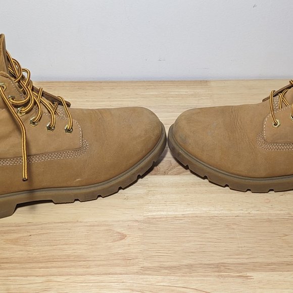 Women s Timberland's Boots size 10 - Picture 3 of 7